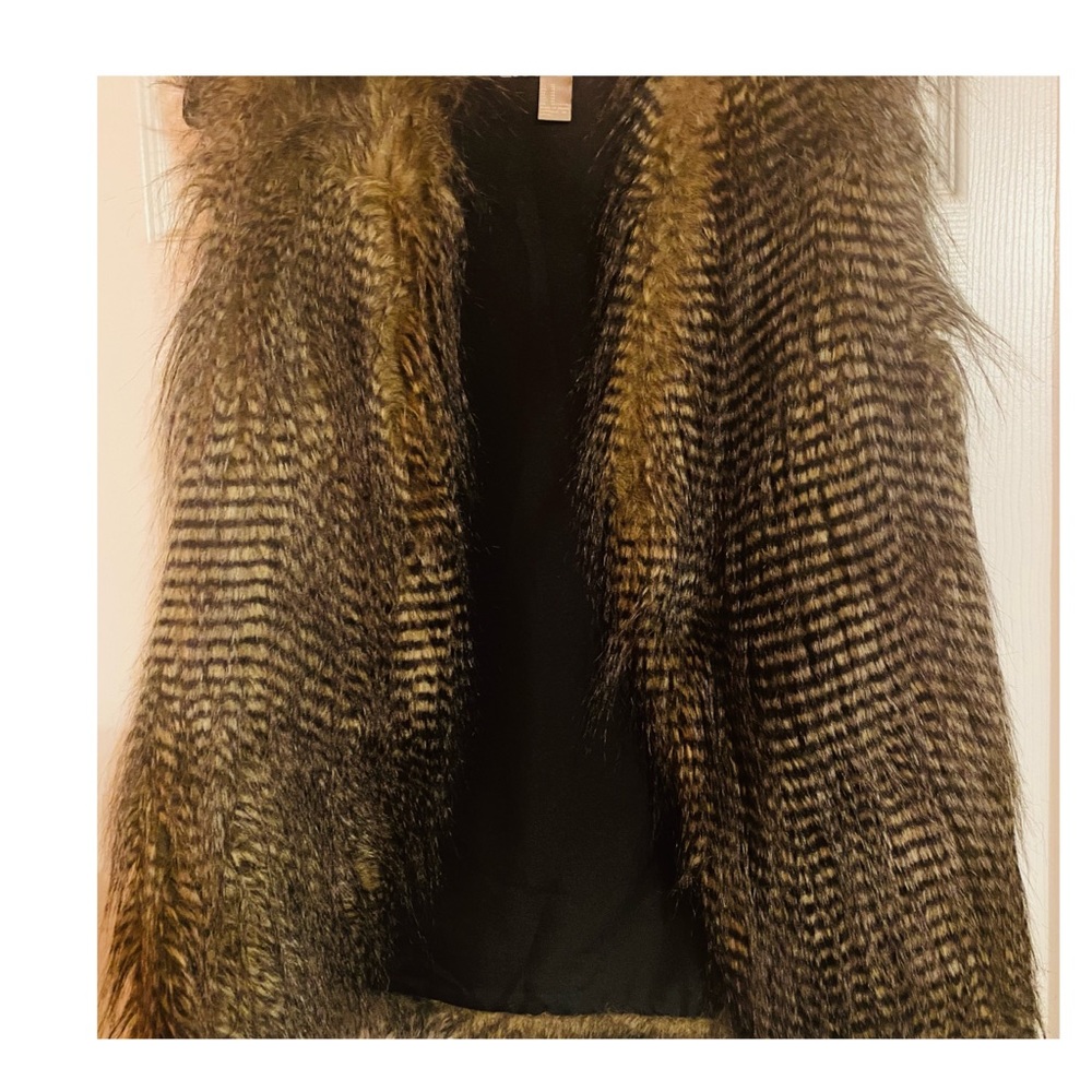 Fur vest